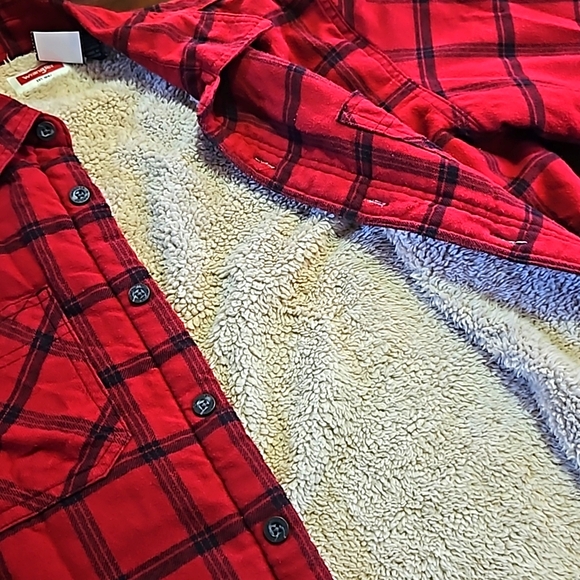 Wrangler Fleece Lined Shacket - Picture 4 of 4